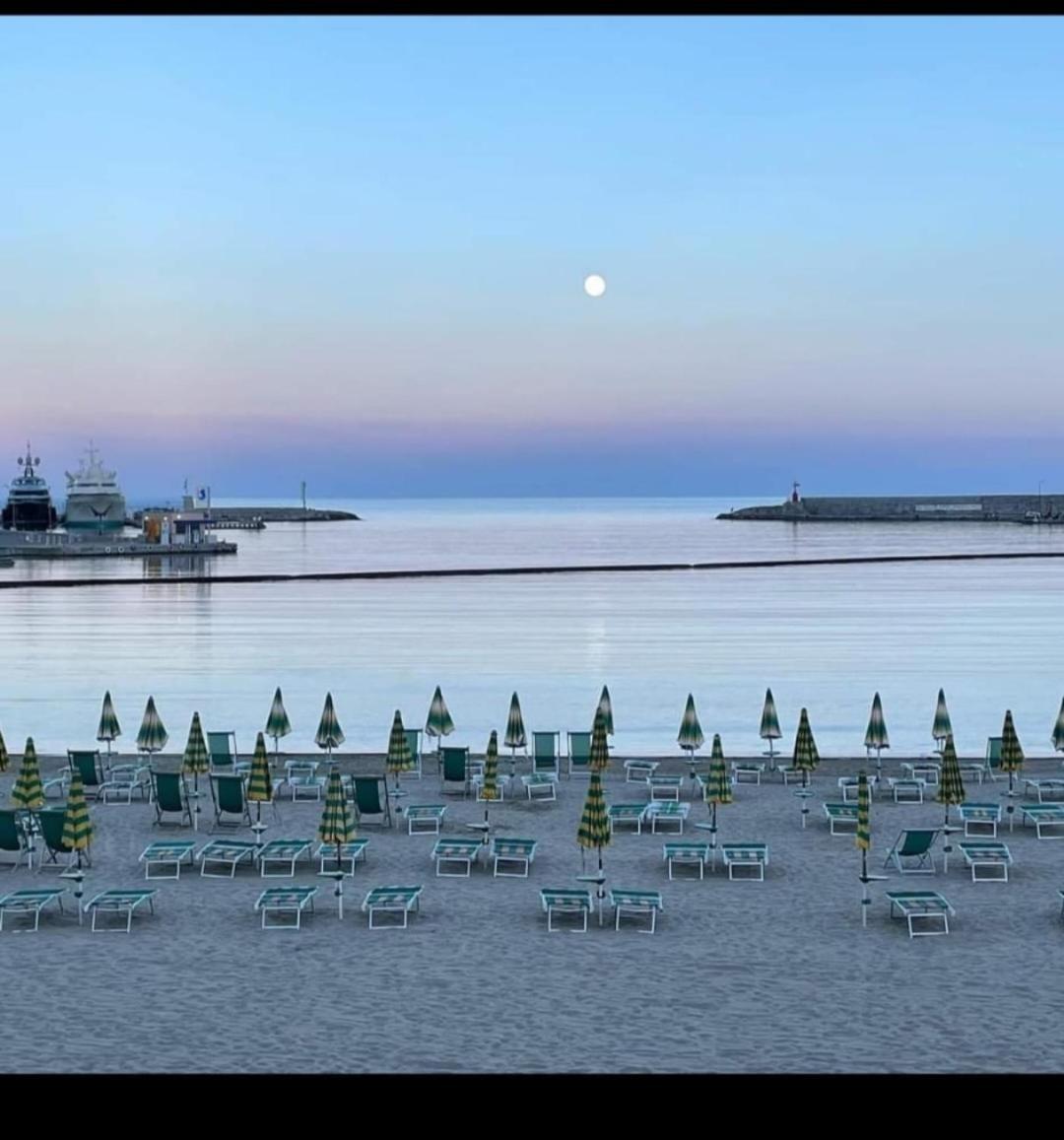 Sea Breeze Apartment Sanremo Exterior photo